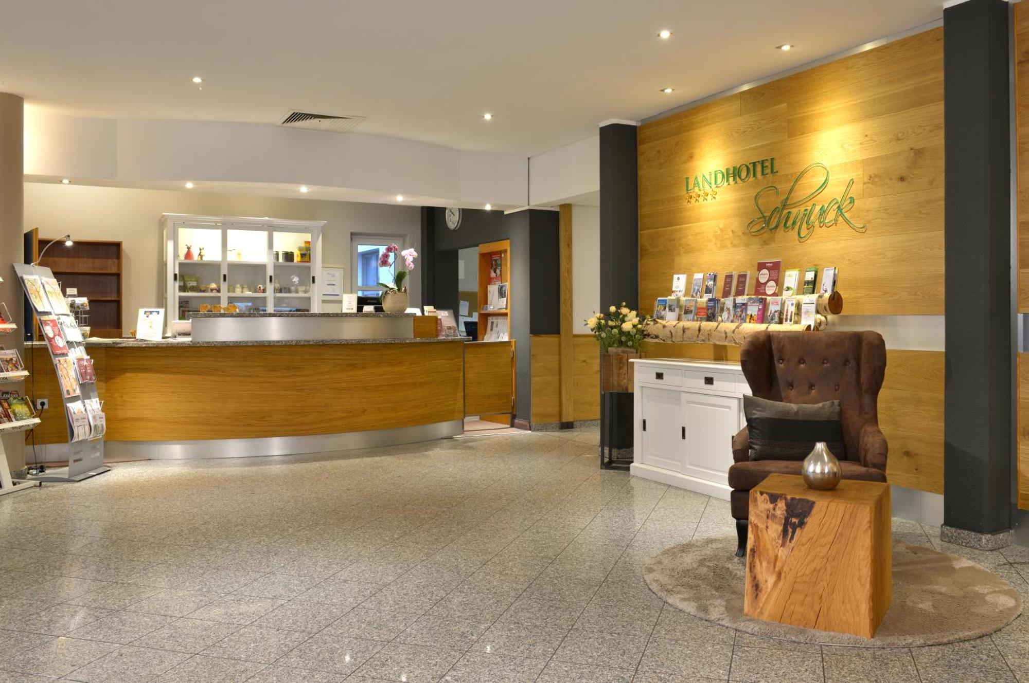 Landhotel Schnuck Schneverdingen Bagian luar foto