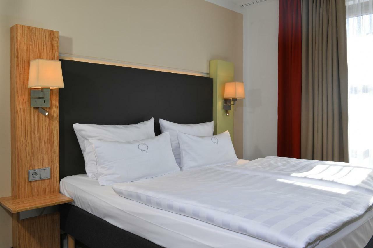 Landhotel Schnuck Schneverdingen Bagian luar foto